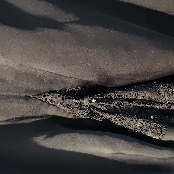 Montage by Mon Cheri Long Black Wedding Formal Evening Size 14 - Picture 5 of 11